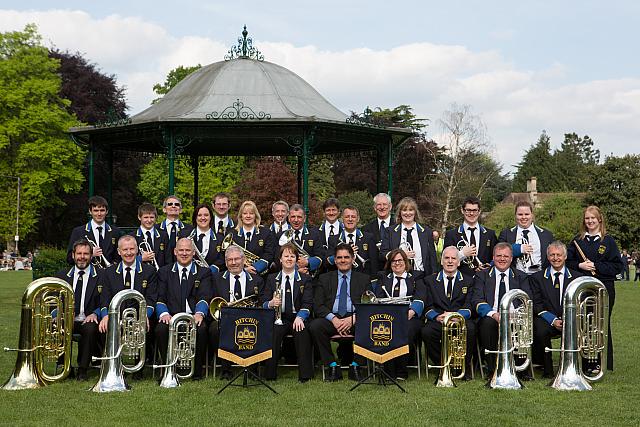 Hitchin Band3270